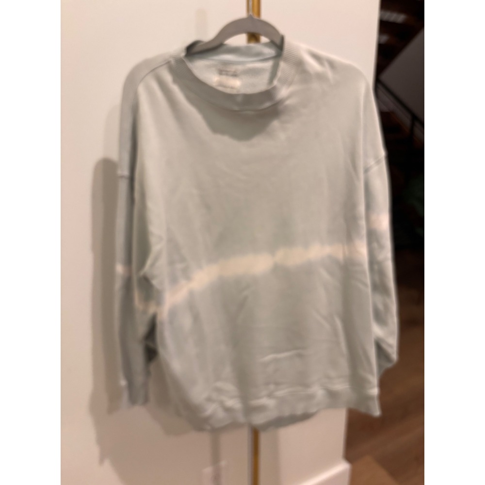 American Eagle Light Blue Tie Dye Stripe Crewneck Sweatshirt Jegging Fit Medium